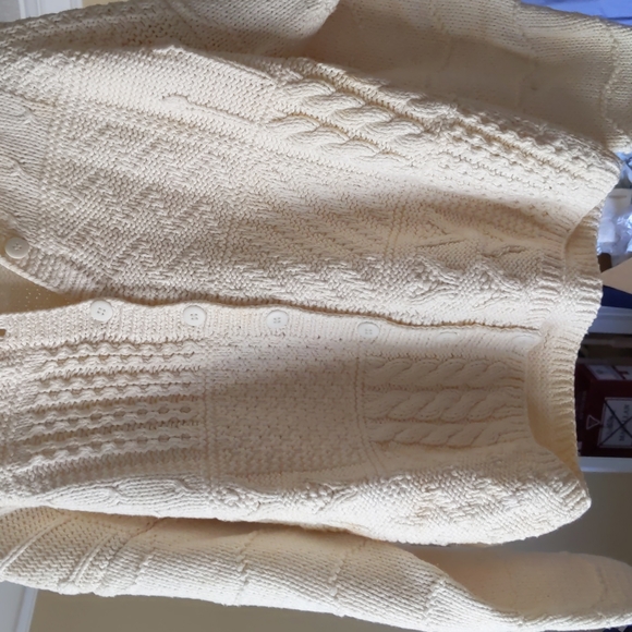 Cotton cable sweater - Picture 14 of 14